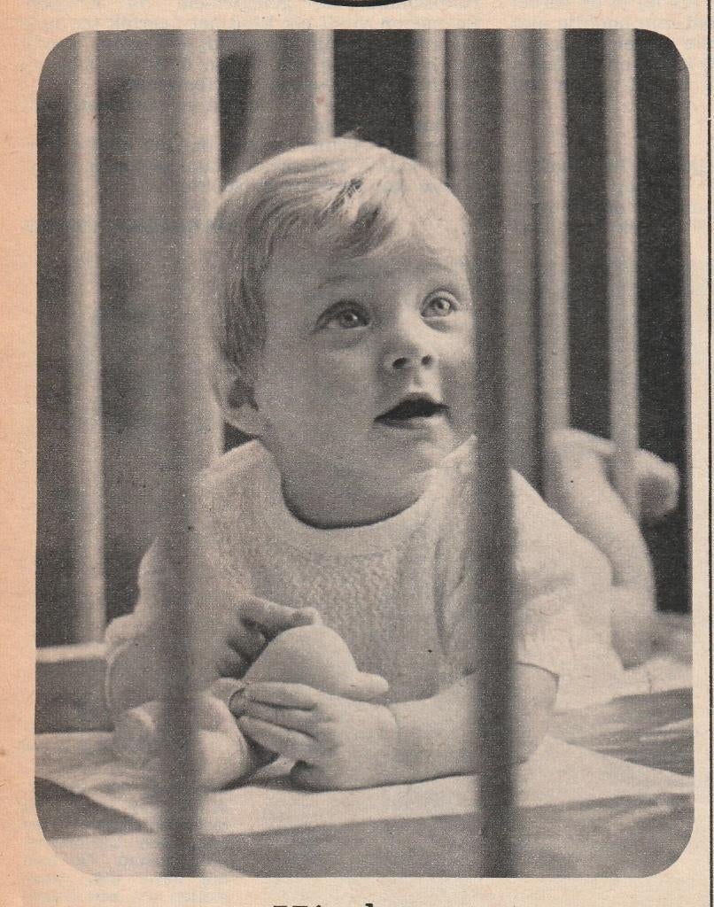 Retro reclame 1964 Kijo kindermode baby in de box, Verzenden, Overige typen