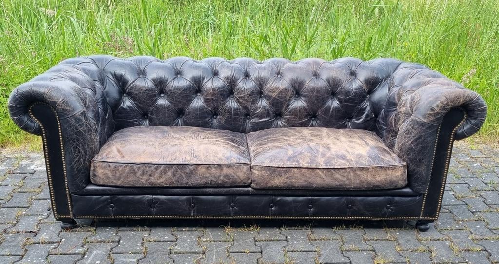 Industriële Chesterfield Sofa / bank vintage leer + BEZORGD, Gebruikt, Chesterfield, Ophalen of Verzenden, Rechte bank
