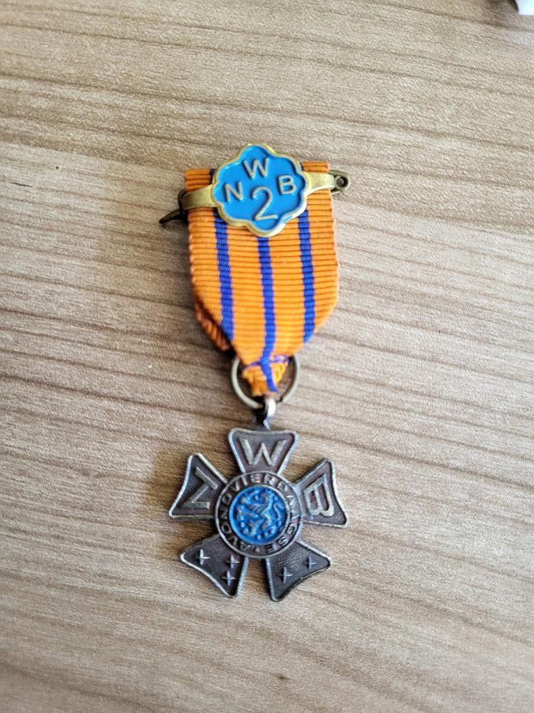 Medaille NWB (Nederlandse wandelbond) avondvierdaagse, Verzamelen, Speldjes, Pins en Buttons, Ophalen of Verzenden, Overige onderwerpen