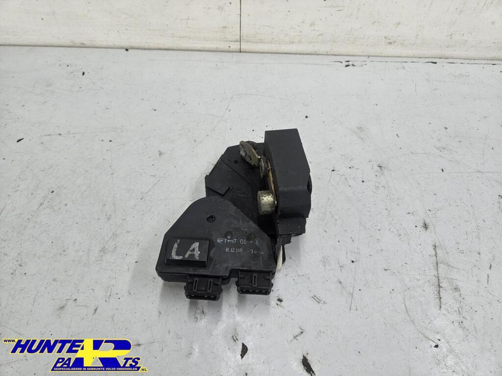 Deurslot mechaniek LA Volvo V70/S70 I ('97-'00) 9203913, Auto-onderdelen, Gebruikt, Ophalen of Verzenden, Volvo, Volvo