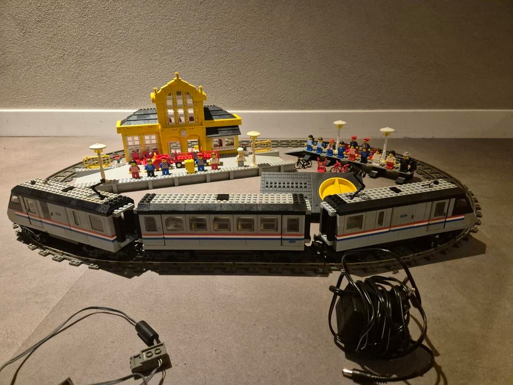 Grote partij lego trein en station 4558/4554, Ophalen of Verzenden, Gebruikt