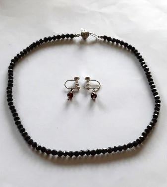 Antieke halsketting en oorbellen met gefacetteerde granaten, Sieraden, Tassen en Uiterlijk, Antieke sieraden, Ketting, Zilver
