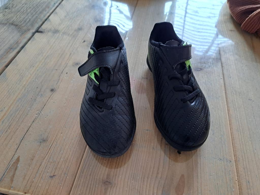 Voetbalschoen maat 29, Sport en Fitness, Voetbal, Maat XS of kleiner, Ophalen, Zo goed als nieuw, Schoenen