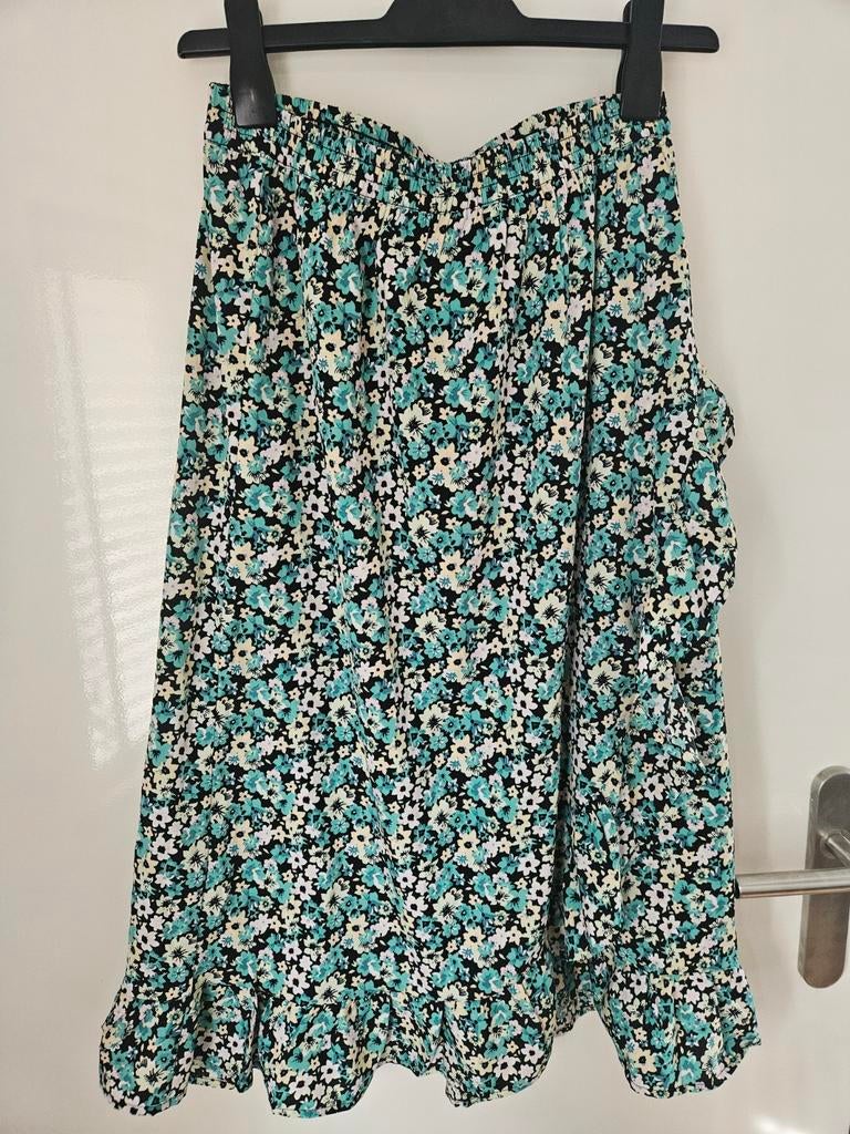 Only rok met bloemenprint, Kleding | Dames, Only, Ophalen of Verzenden, Zo goed als nieuw, Knielengte