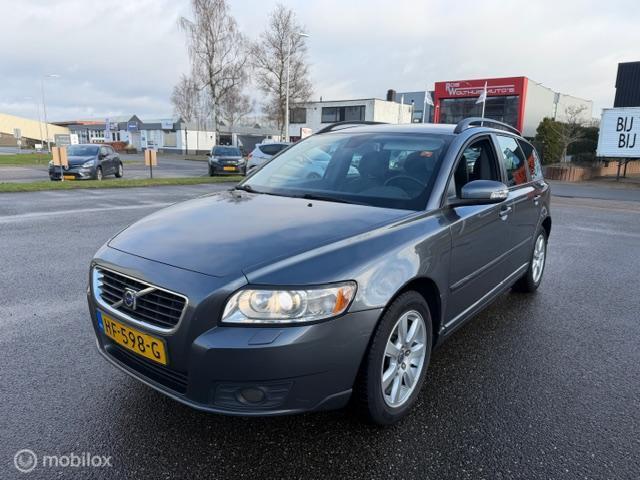 Volvo V50 2.0D Momentum, Auto's, Volvo, Voorwielaandrijving, Gebruikt, Zwart, 4 cilinders