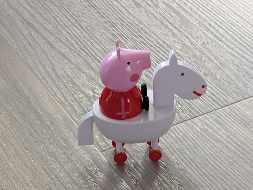Peppa Pig Taart Decoratie, Ophalen of Verzenden, Zo goed als nieuw, Jongen of Meisje