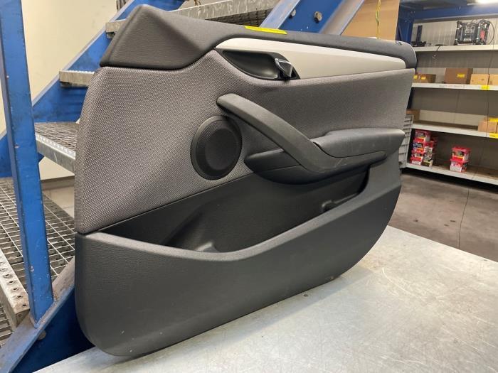 Portierbekleding 4Deurs rechts-voor van een BMW X1, Gebruikt, -, -, Ophalen of Verzenden