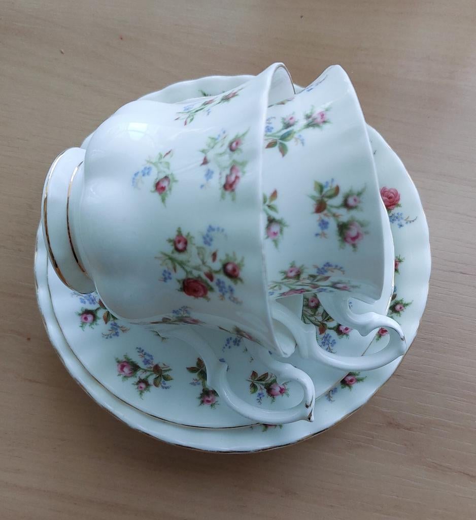 Royal Albert Winsome 2x kop en schotel, Ophalen of Verzenden