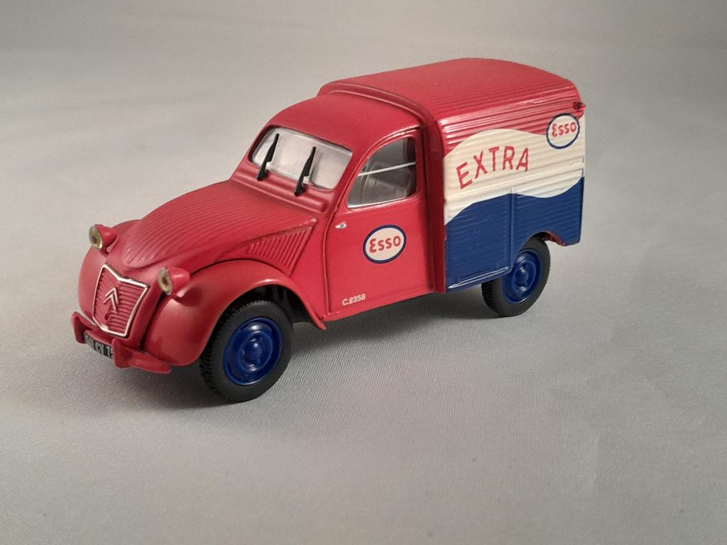 Citroën 2CV AZU besteleend, 1:43, van Norev, Hobby en Vrije tijd, Modelauto's | 1:43, Ophalen of Verzenden, Zo goed als nieuw