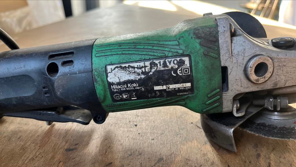 Hitachi slijpmachine, Ophalen, Zo goed als nieuw, Minder dan 700 watt