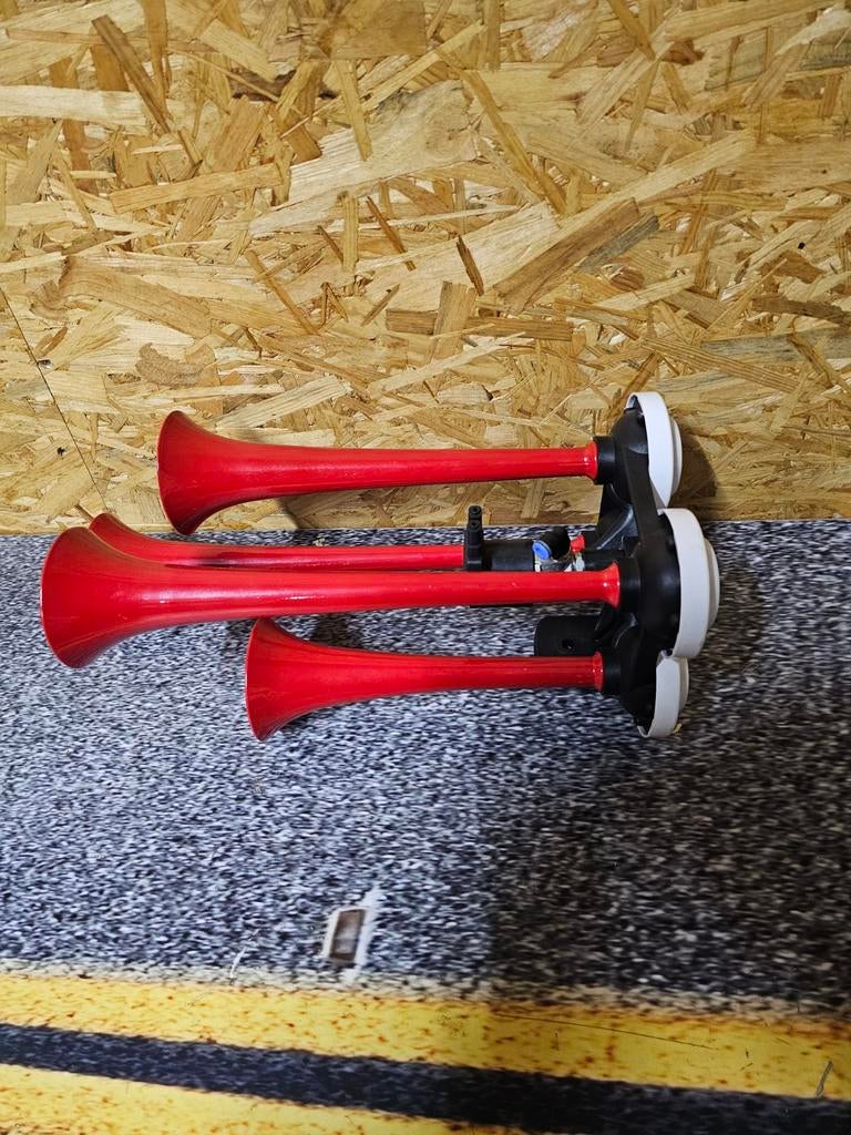 HI-DO / 24v - 4 trumpet luchthoorn nieuw 135dB actie prijs!, Ophalen of Verzenden, Nieuw