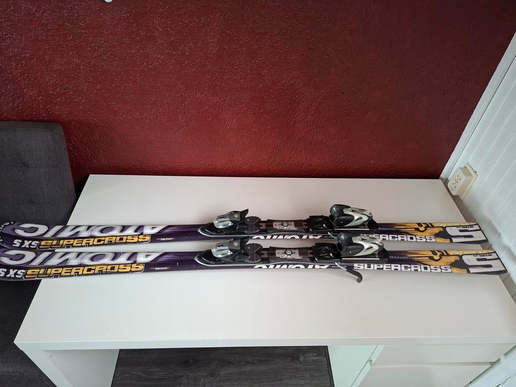 Atomic skies met opbergtas, Ophalen, 140 tot 160 cm, Gebruikt, Atomic