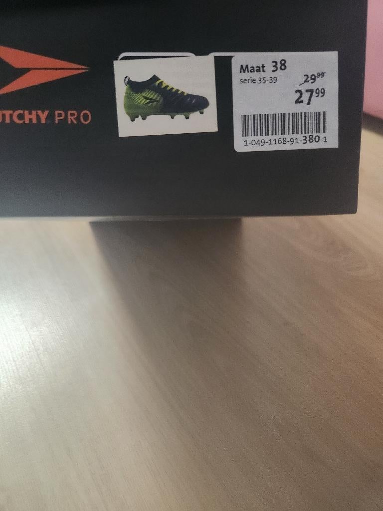 Voetbal schoenen, Ophalen, Schoenen, Nieuw, Maat M