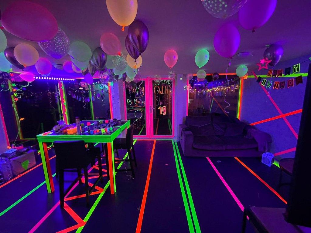 Lichtgevende gaffa blacklight duct tape glow in the dark UV, Ophalen of Verzenden, Nieuw