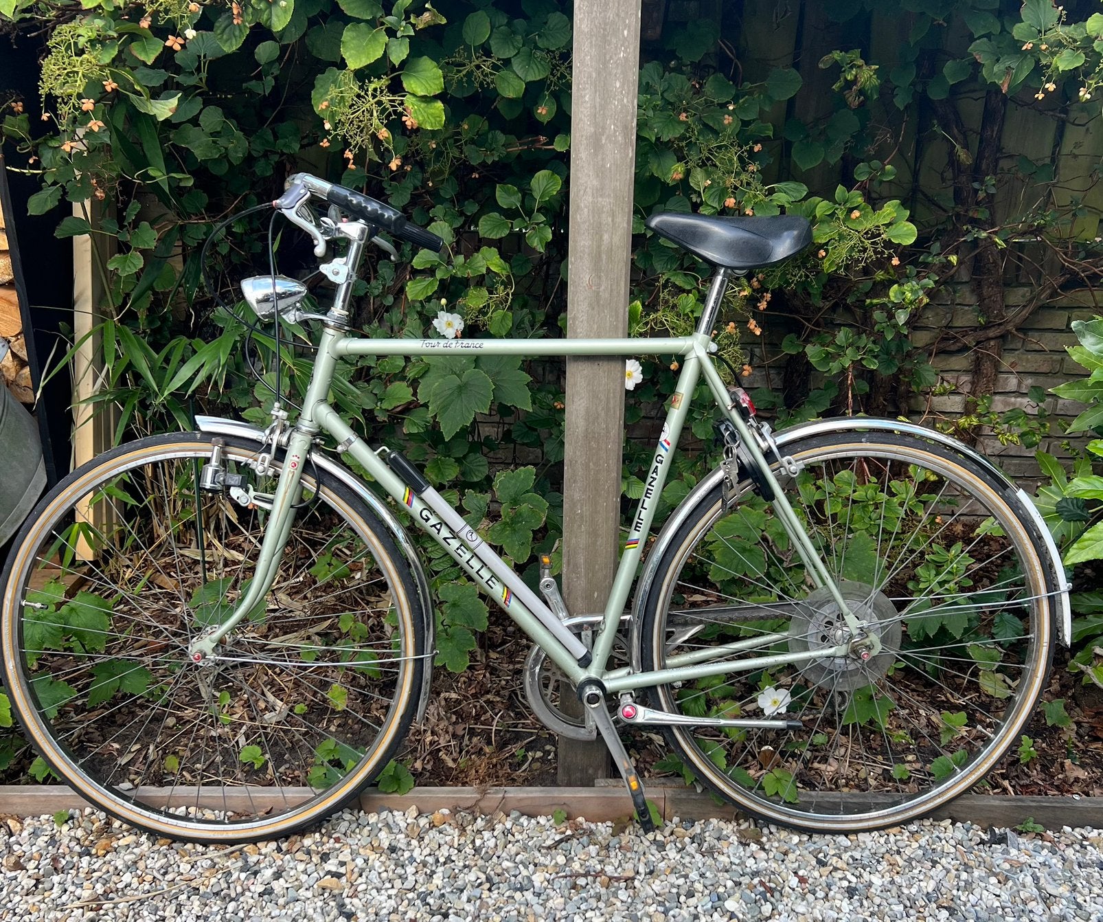 Gazelle tour de france herenfiets, Fietsen en Brommers, Fietsen | Heren | Sportfietsen en Toerfietsen, Ophalen, Velgrem, Zo goed als nieuw