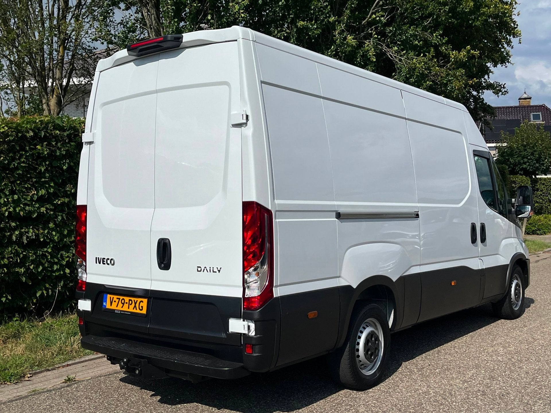 Iveco Daily 35S14 L2H2 Euro 6 | Airco | 3500kg trekgewicht, Gebruikt, Iveco, Wit, Bedrijf