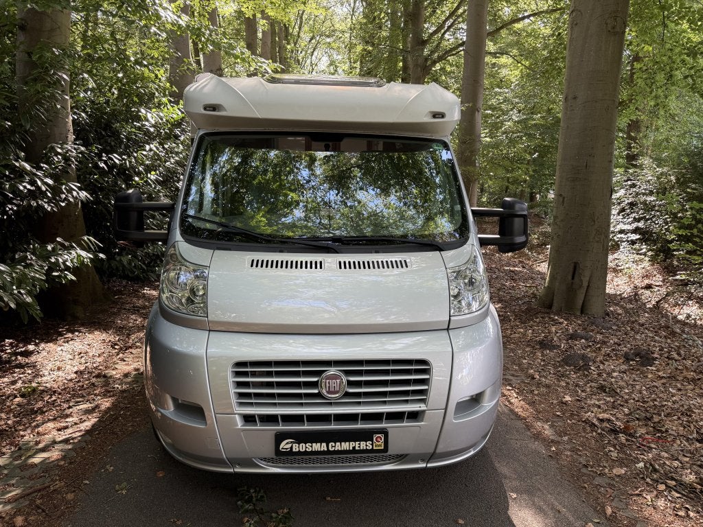 Caravans And Camping Lmc