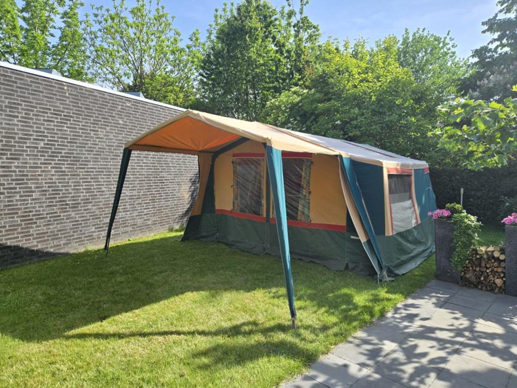 Trigano Chantilly GL vouwwagen met keuken, Ophalen, Trigano, Aanwezig, Meer dan 6