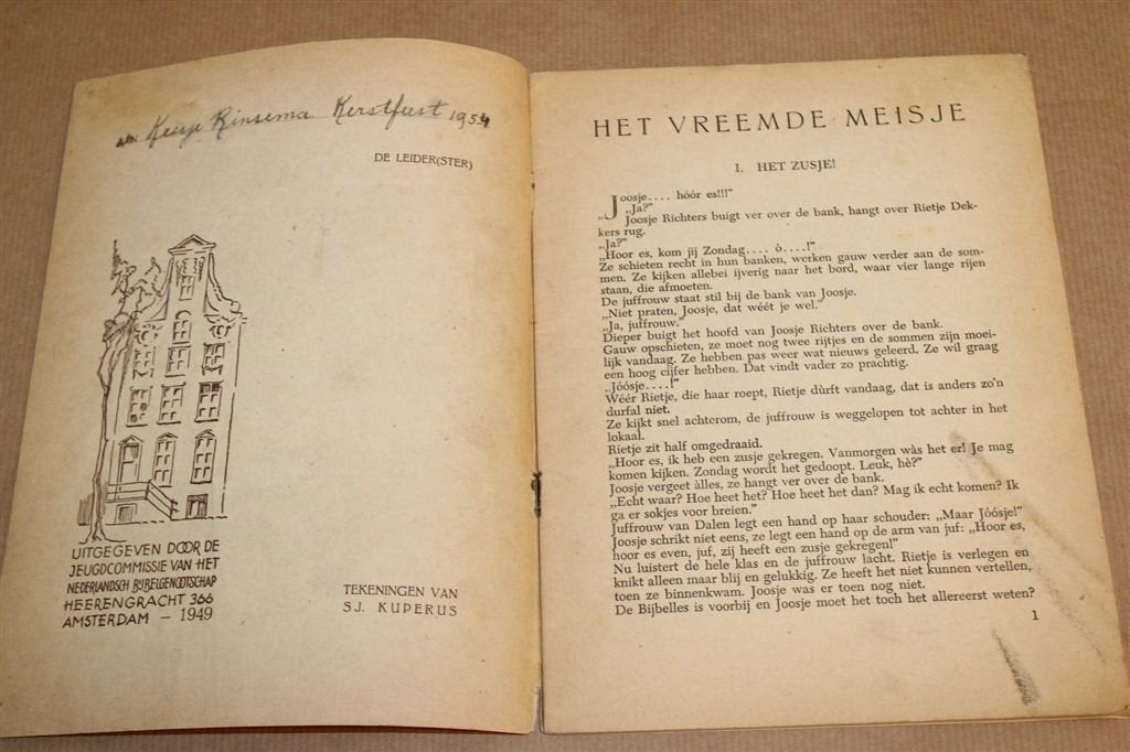 Vreemde Meisje — Kinderboek, Bijbelgenootschap 1949, Ophalen of Verzenden, Gelezen