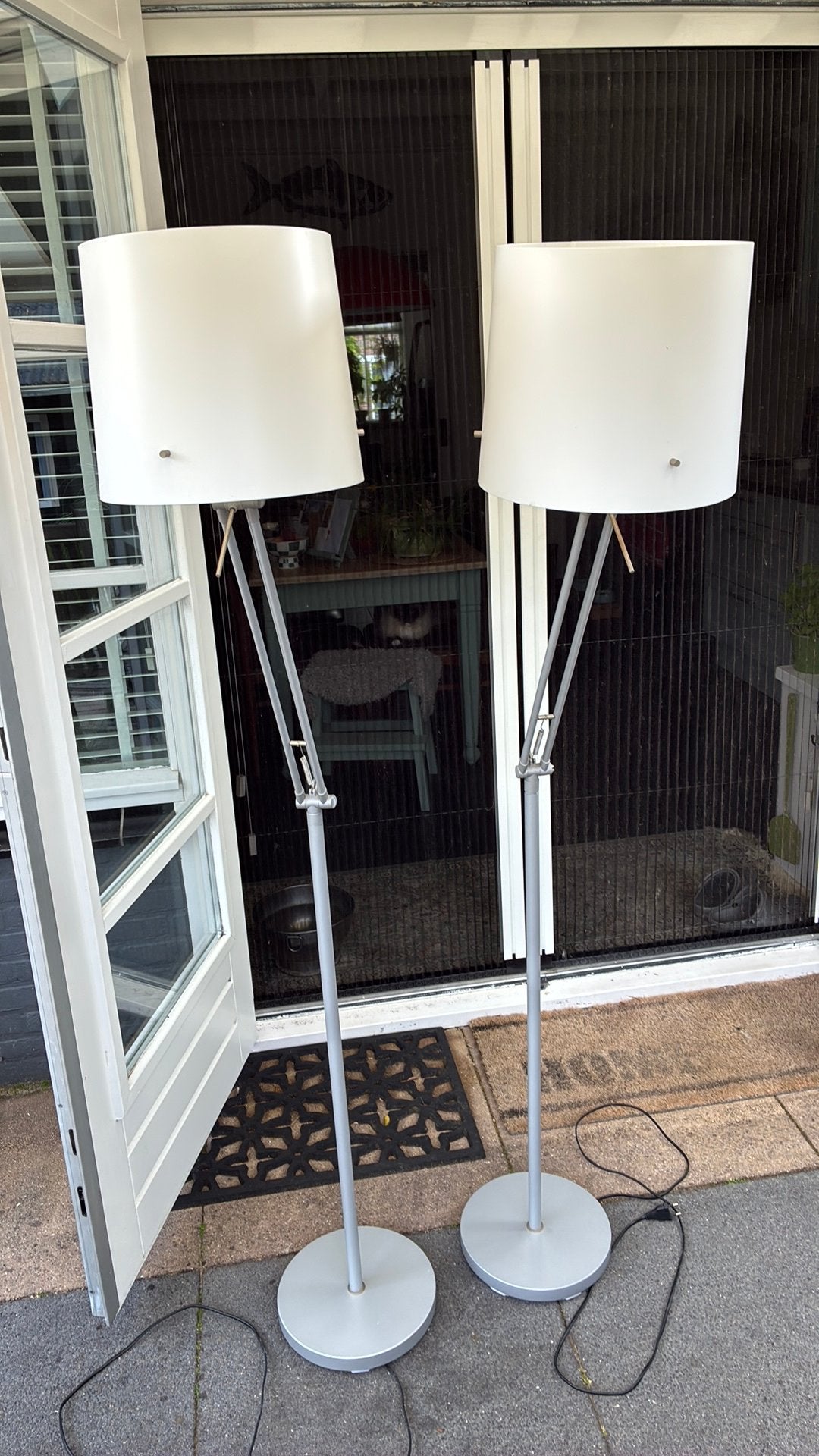 Set van 2 IKEA Samtid Vloerlampen (Wit/Chroom), Ophalen, Zo goed als nieuw, Minimalistisch, Metaal
