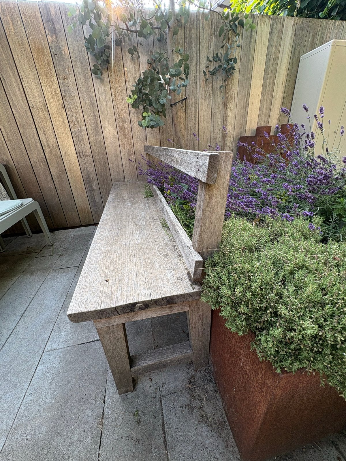 Robuuste houten tuinbank / oude kerkbank, Ophalen, Gebruikt, Hout