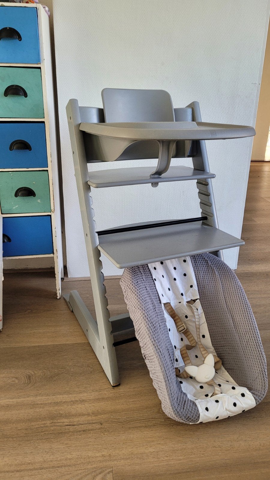 Stokke Tripp Trapp Storm Grey met complete set, Ophalen, Gebruikt, Meegroeistoel, Afneembaar eetblad