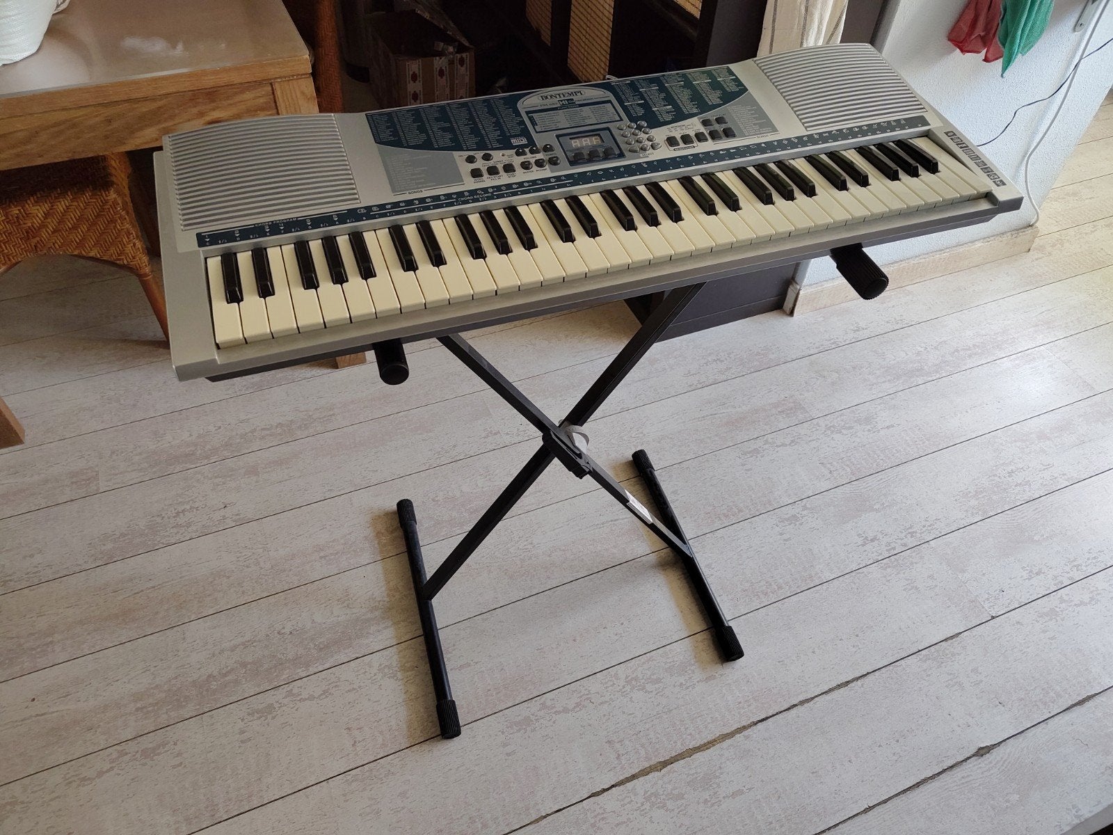 Keyboard met standaard, Muziek en Instrumenten, Keyboards, Met standaard, Ophalen, Overige merken, 61 toetsen