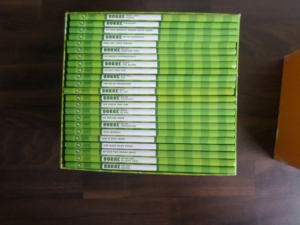 Complete set BORRE BOEKJES groep 4 !! NIEUWSTAAT !!!, Ophalen of Verzenden, Zo goed als nieuw, Borre, Fictie algemeen