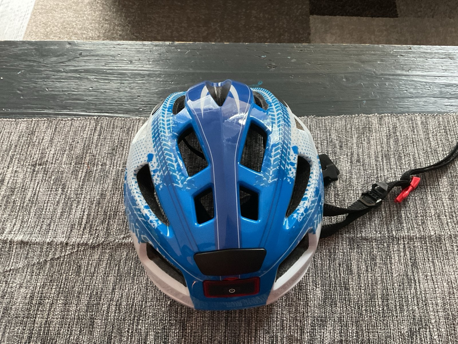 Crivit kinderhelm met knipperlicht (4-6 jaar), Ophalen of Verzenden, Zo goed als nieuw, Jongen of Meisje