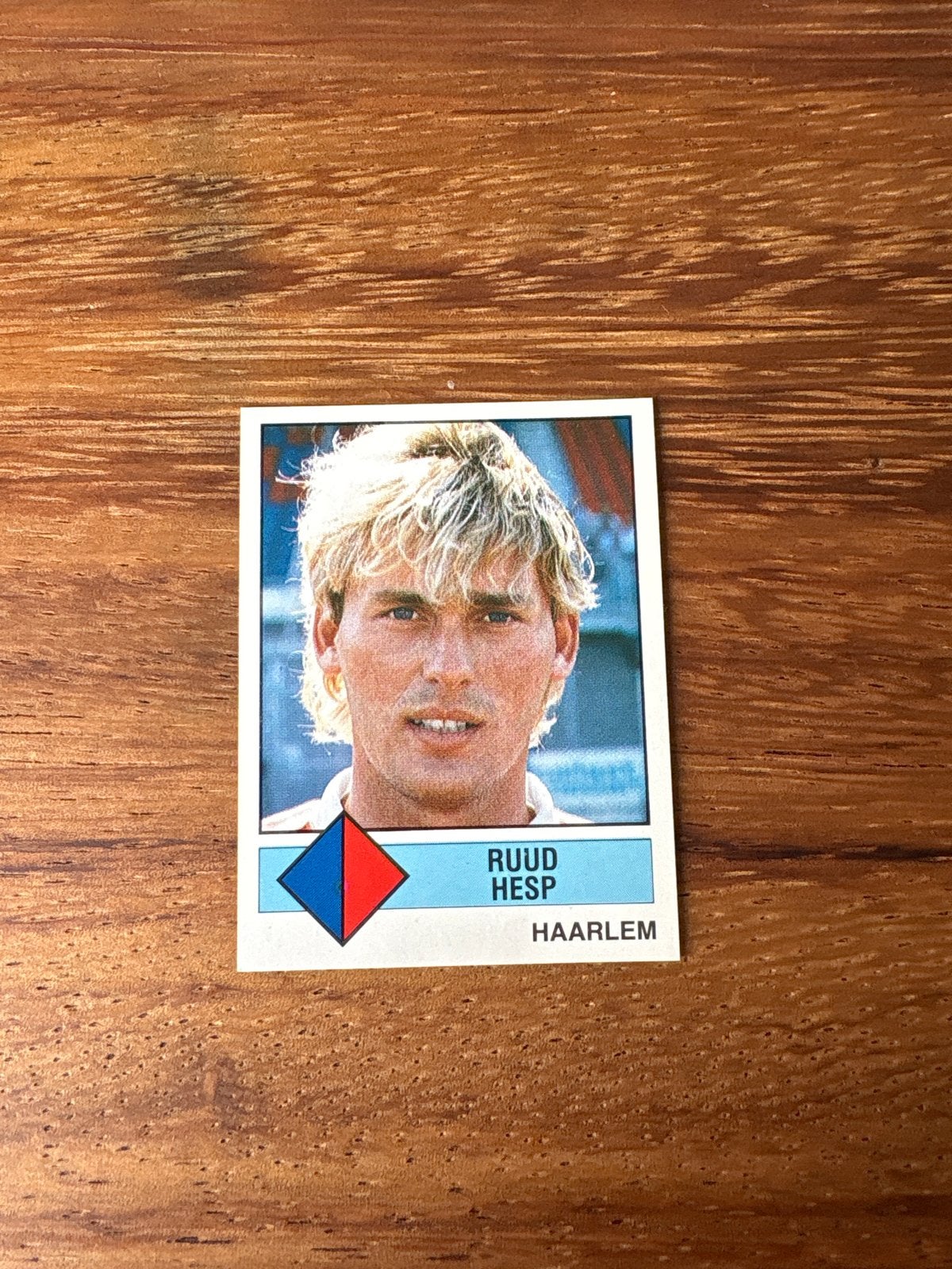 Panini Voetbal 87 Ruud Hesp Haarlem sticker, Verzamelen, Ophalen of Verzenden, Zo goed als nieuw, Overige binnenlandse clubs, Poster, Plaatje of Sticker