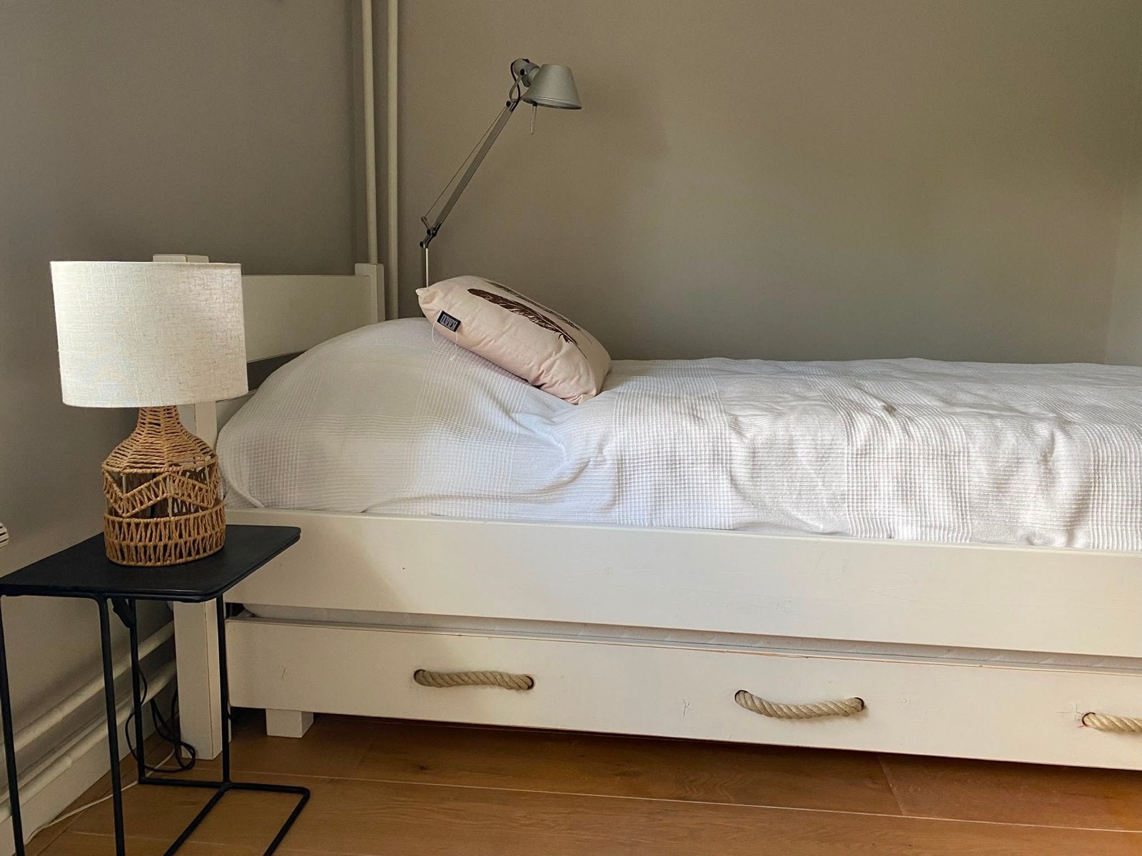 Eenpersoonsbed met uitschuifbaar logeerbed, Ophalen, Gebruikt, 90 cm, Eenpersoons