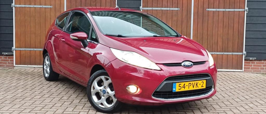 Ford Fiesta 1.25 Titanium | Airco | Onderhoudsboekjes | NAP, Euro 5, Stof, Gebruikt, 4 cilinders
