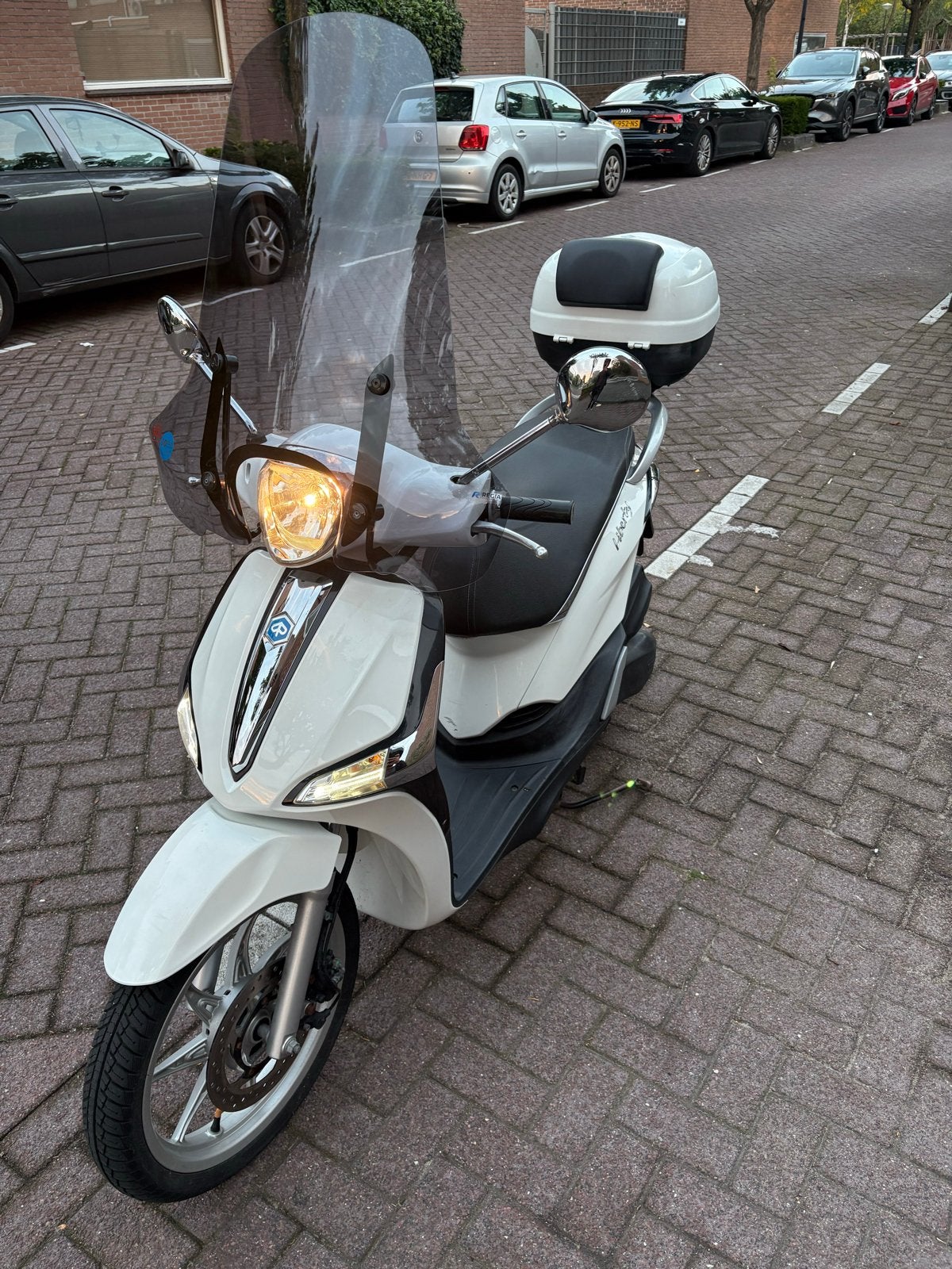 Piaggio Liberty S50 2019 - Compleet incl accessoires, Fietsen en Brommers, Ophalen, Maximaal 45 km/u, Zo goed als nieuw, 50 cc