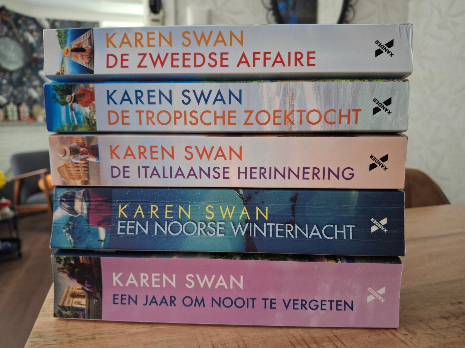 Karen Swan, Ophalen of Verzenden, Zo goed als nieuw