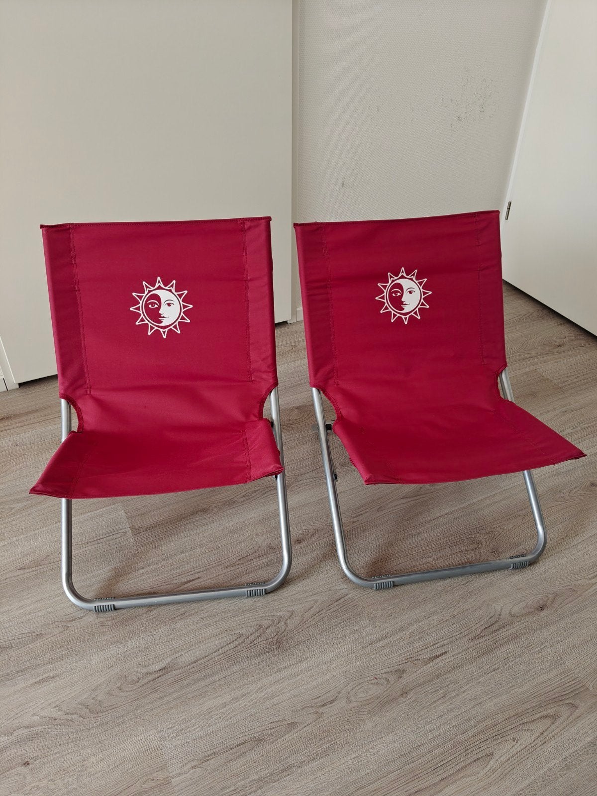 Klapstoeltjes Tomorrowland roze, Ophalen, Gebruikt, Campingstoel