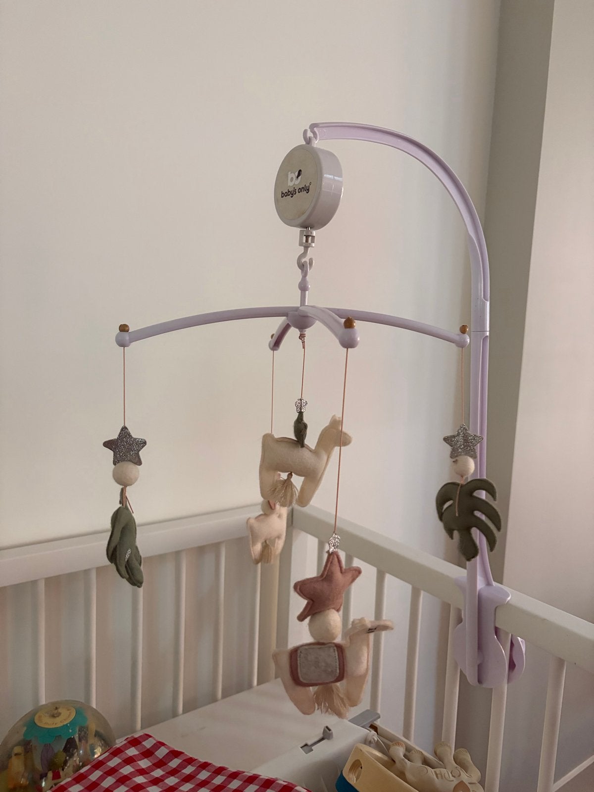 Muziekmobiel met Alpaca's, blaadjes en sterren, Kinderen en Baby's, Speelgoed | Babyspeelgoed, Ophalen of Verzenden, Gebruikt