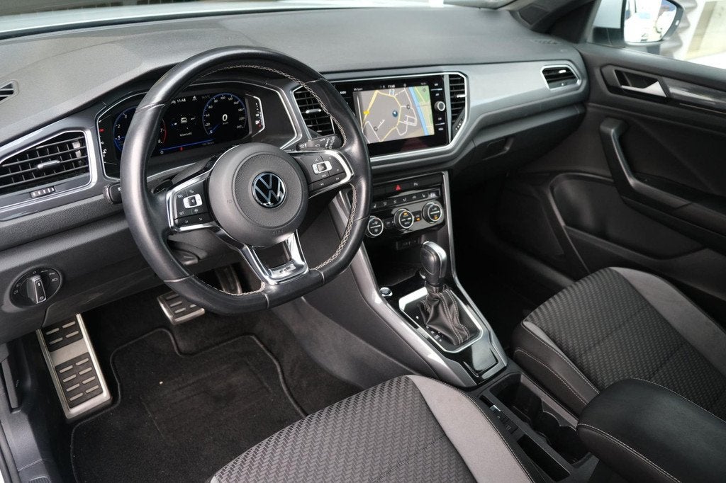 Volkswagen T-Roc 1.5 TSI 2x R-Line DSG Led Virtual Black Nav, Auto's, Volkswagen, 4 cilinders, 150 pk, Wit, Origineel Nederlands