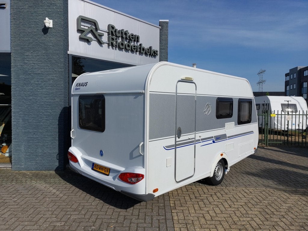 Knaus Sport 420 QD, Bedrijf, Treinzit, 4 tot 5 meter, Knaus