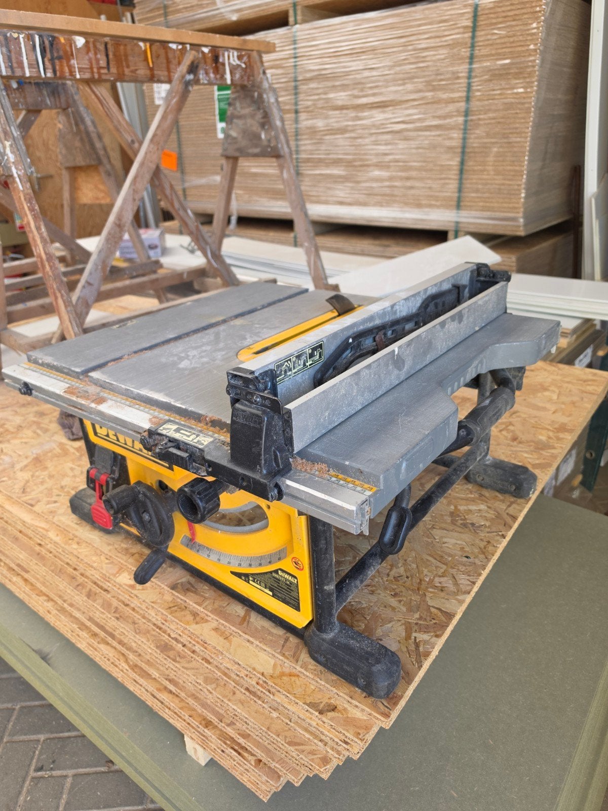 dewalt zaagtafel, Ophalen, Gebruikt