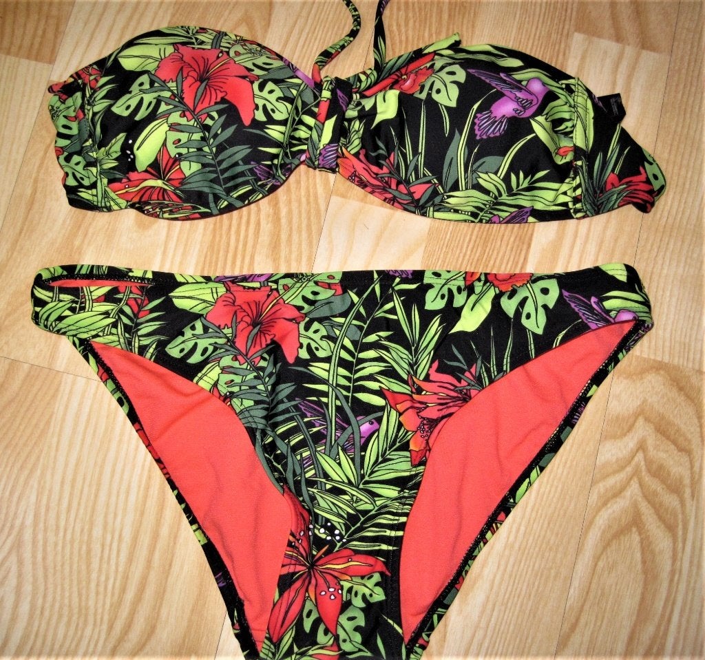 qh  MOOIE BIKINI van HUNKEMÖLLER. Maat:S/M, Ophalen of Verzenden, Zo goed als nieuw, Overige kleuren, Bikini