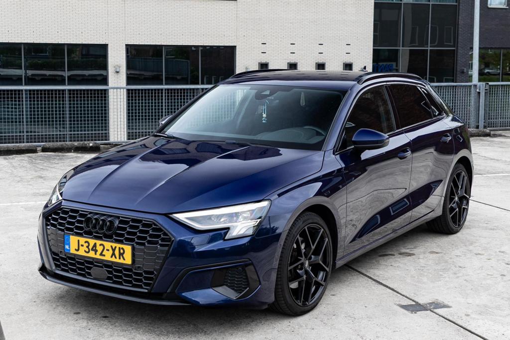 Audi A3 Sportback 35 TFSI 150pk S-tronic 2020 Navarra Blue, Auto's, Stof, 1498 cc, 4 cilinders, 150 pk