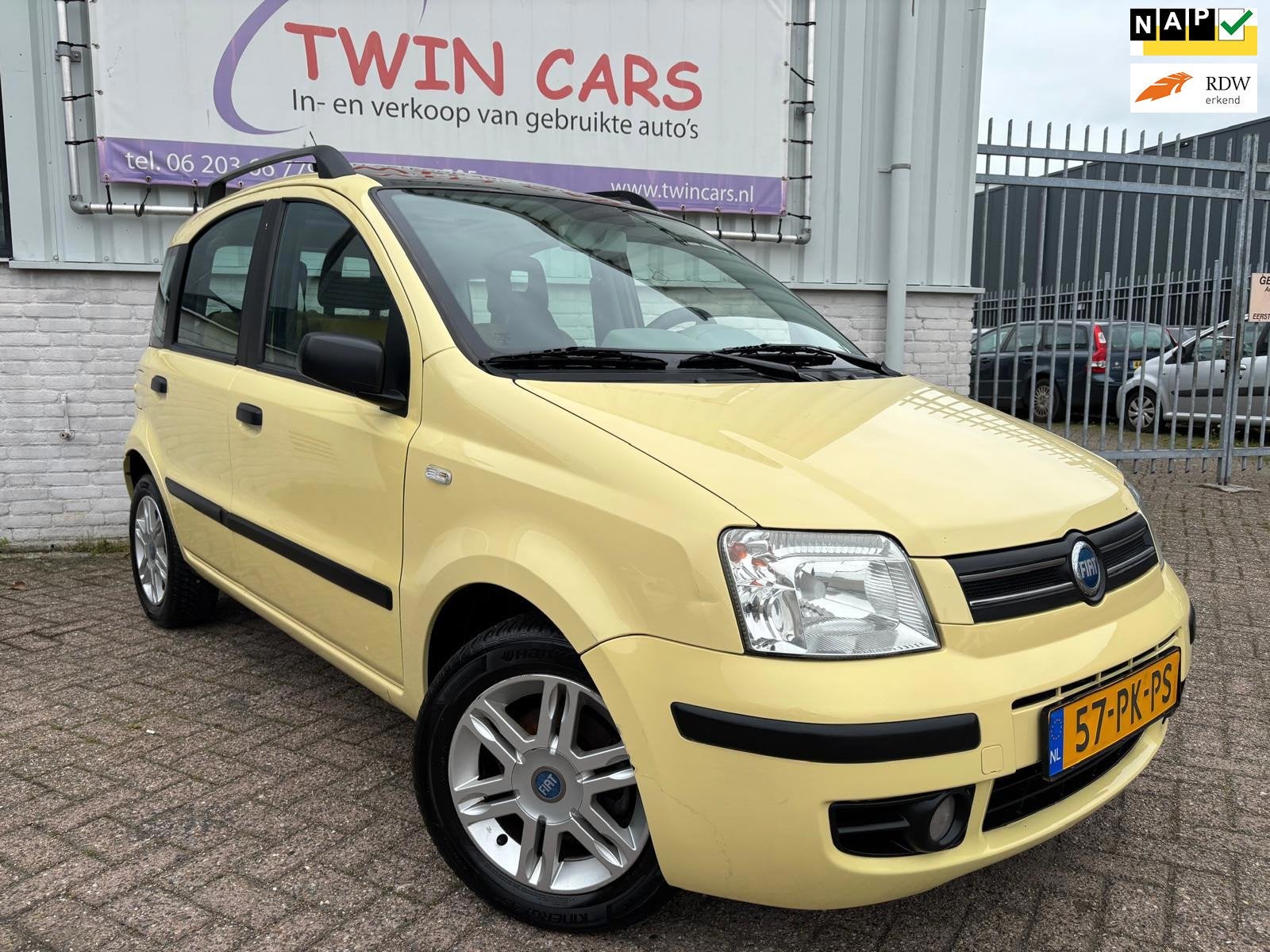 Fiat Panda 1.2 Emotion Airco Pano, Voorwielaandrijving, Gebruikt, Automatische klimaatregeling, Bedrijf