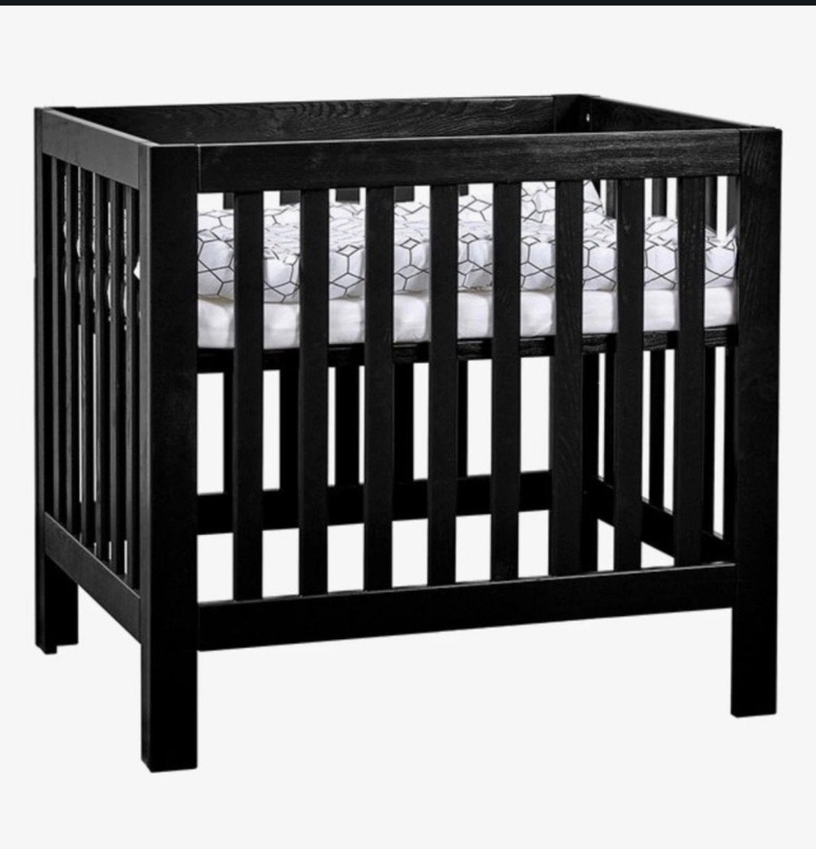 Box ‘Bart’ Black Wash inclusief boxkleed, Kinderen en Baby's, Boxen, Ophalen of Verzenden, Gebruikt, Rechthoekig, In hoogte verstelbaar
