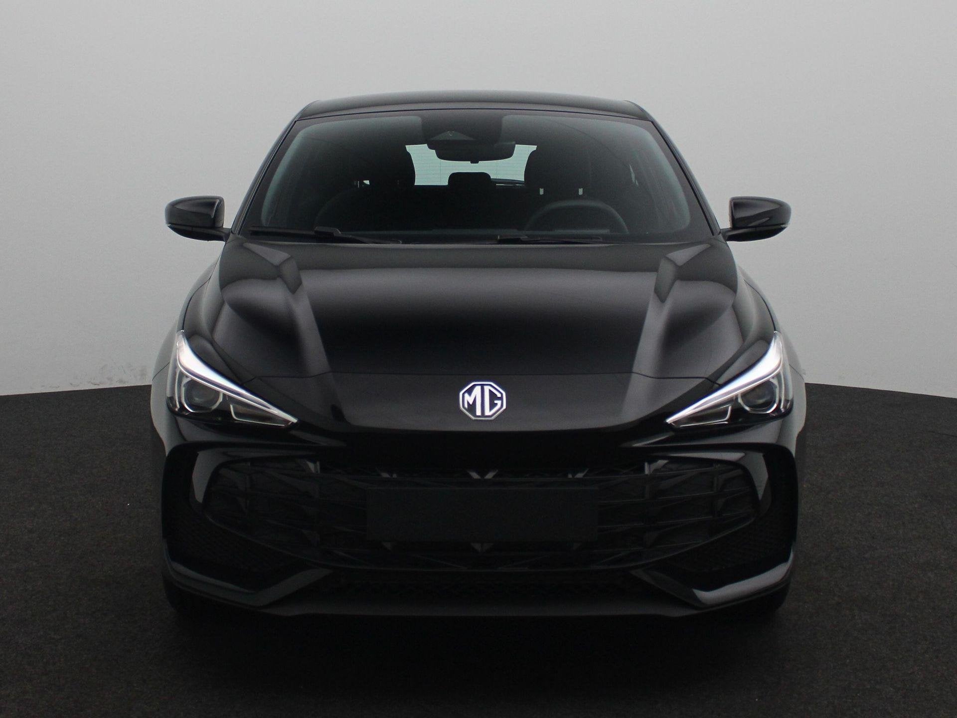 MG 3 1.5 Hybrid+ Aut. Luxury | ACC| ECC | 16"LMV | 360° cam, Auto's, 12 maanden, 1498 cc, 4 cilinders, 1283 kg