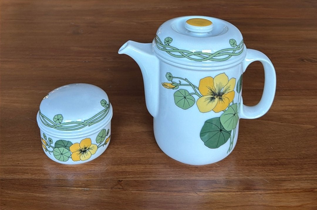 Thomas Scandic Flowers koffiepot met suikerpot, Overige typen, Ophalen of Verzenden, Zo goed als nieuw, Overige stijlen