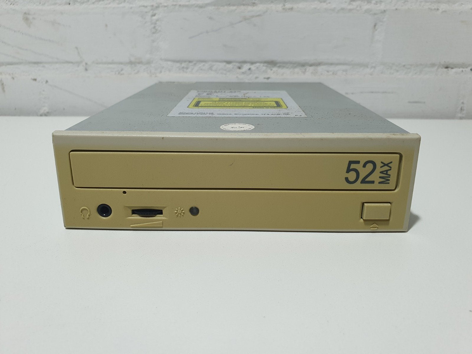 Tatung Vibrant-52X CD-ROM Drive | Alleen Lezen | 52x | IDE, Intern, ., Ophalen of Verzenden, Zo goed als nieuw