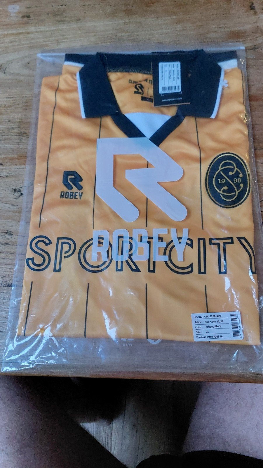 Robey Sportcity Voetbalshirt Geel/Zwart XL Nieuw, Robey, Geel, Ophalen of Verzenden, Voetbal