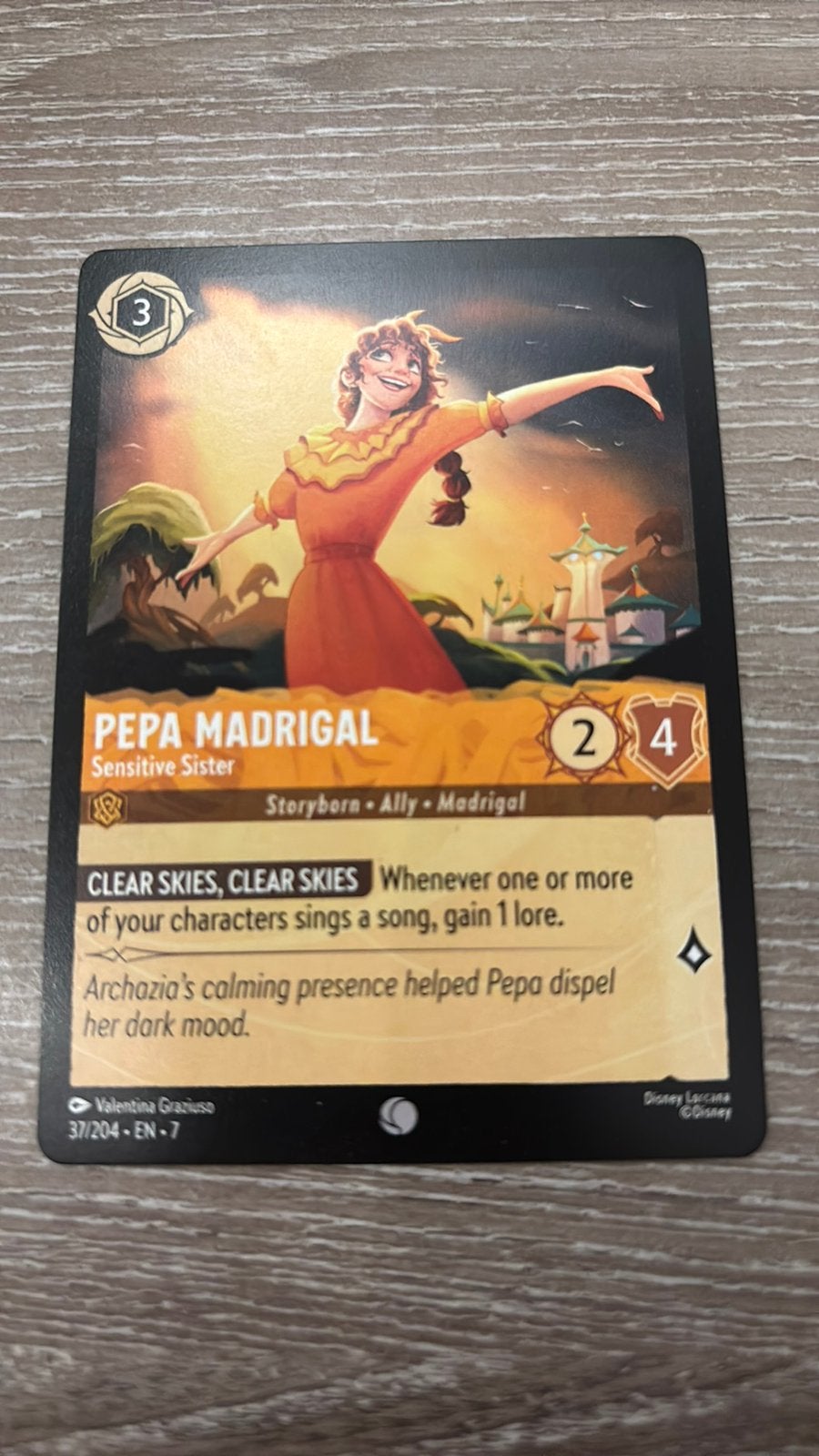 Disney Lorcana Pepa Madrigal sister 37-204 7ARI nonfoil, Ophalen of Verzenden, Zo goed als nieuw