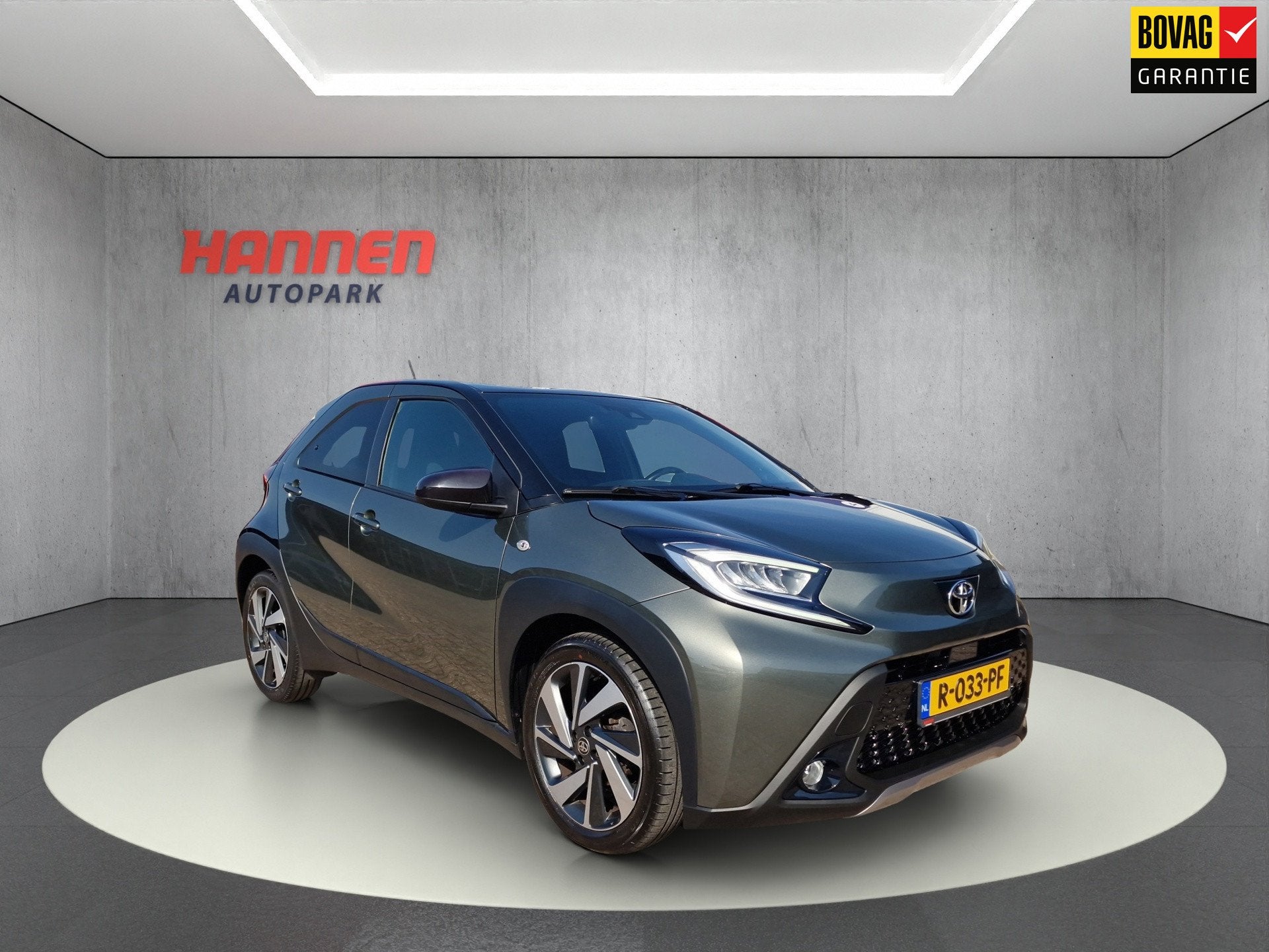 Toyota Aygo X 1.0 VVT-i S-CVT Envy, Auto's, Dealer onderhouden, Gebruikt, 4 stoelen, Origineel Nederlands