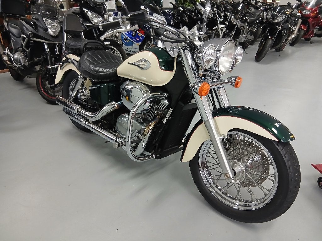 Honda VT750 ACE . Super netjes . Incl  extra s !!!!, 750 cc, 2 cilinders, Chopper, Minimaal motorrijbewijs A2